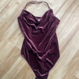 Abercrombie Plum velvet tank bodysuit